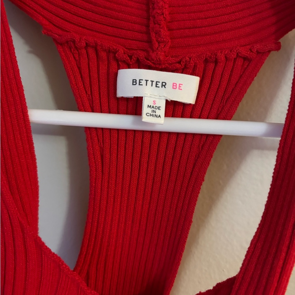 Red crop top - Picture 4 of 4